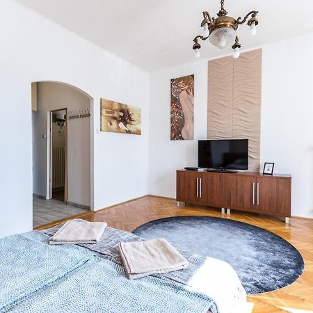 Danube Apartment Budapest Luaran gambar