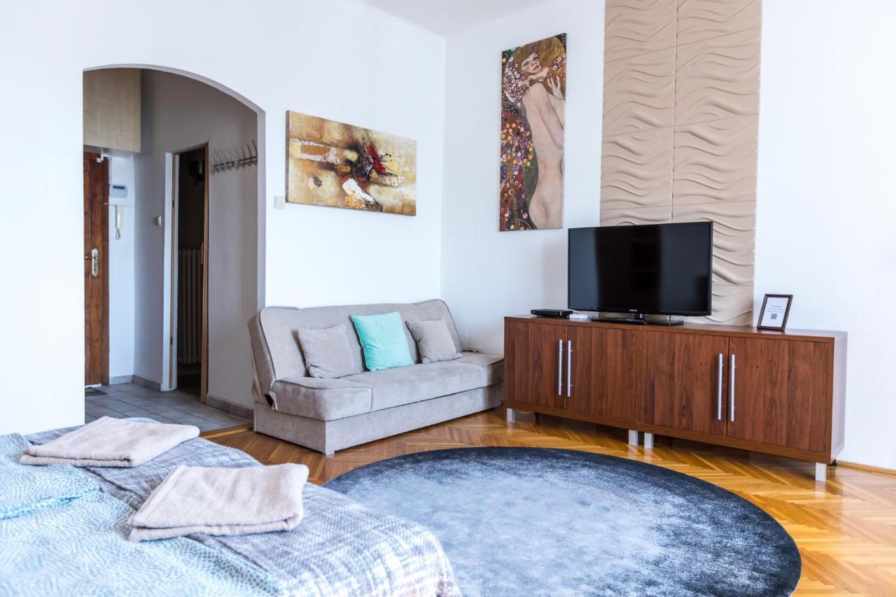 Danube Apartment Budapest Luaran gambar