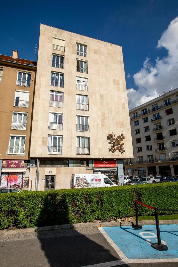 Danube Apartment Budapest Luaran gambar