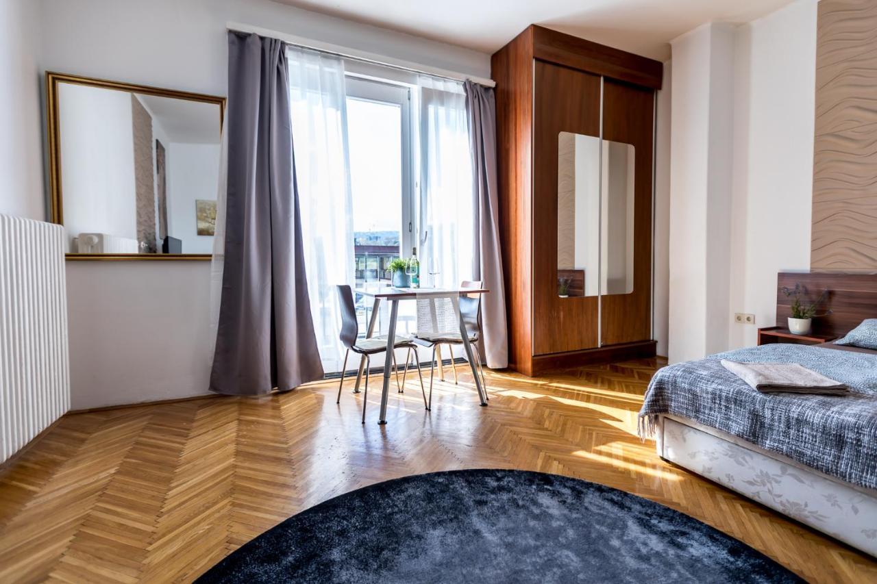 Danube Apartment Budapest Luaran gambar