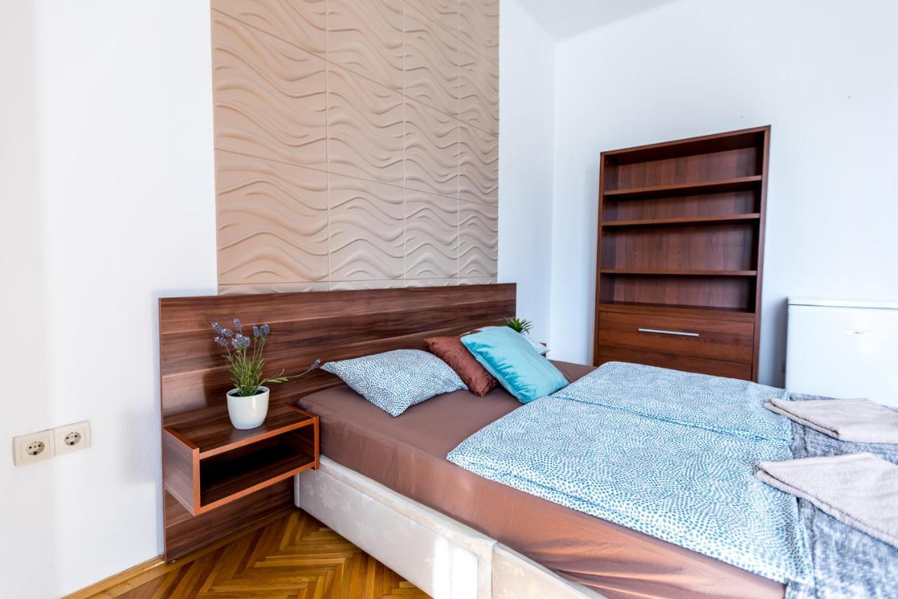 Danube Apartment Budapest Luaran gambar