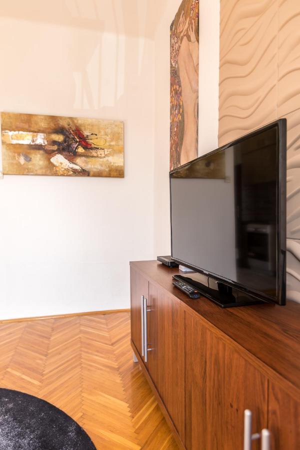 Danube Apartment Budapest Luaran gambar