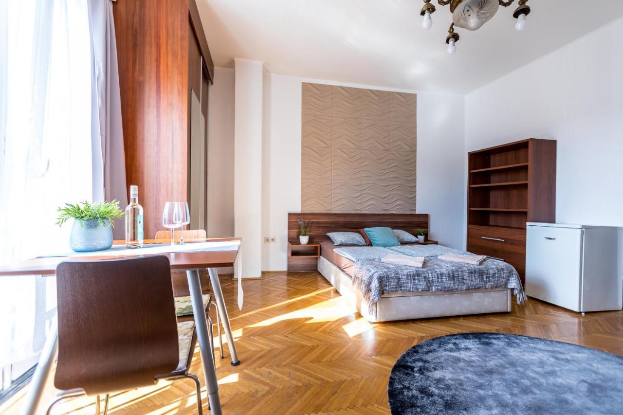 Danube Apartment Budapest Luaran gambar